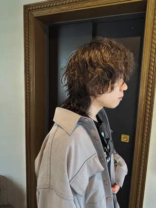 パーマ メンズ 大阪ウルフカット ハッシュカットのヘアスタイル