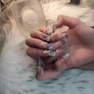 ネイル RUNWAY 　　の眉毛・アイブロウイメージ