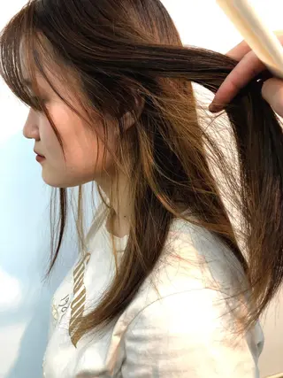 ミディアム カラー 桑原 菜摘のヘアスタイル