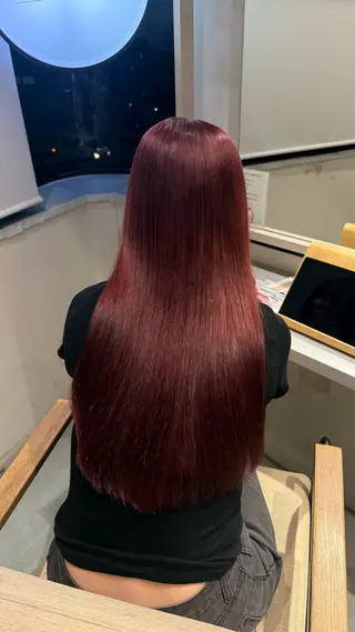 ロング カラー 梅田 ハイトーン shionのヘアスタイル