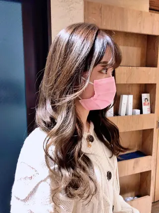 ロング カラー ヘアアレンジ 【ディレクター 🧸🤍田澤 唯那】のヘアスタイル