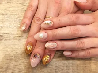 ネイル Nailsalon Charis.yuのネイルデザイン