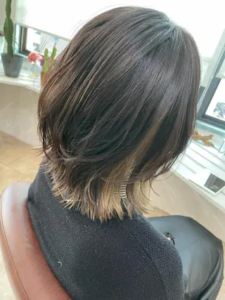 ミディアム 金子 しおりのヘアスタイル