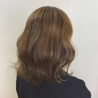 ミディアム 🌷L'oeuf 【ﾙﾌ】ホシカワ🌷のヘアスタイル