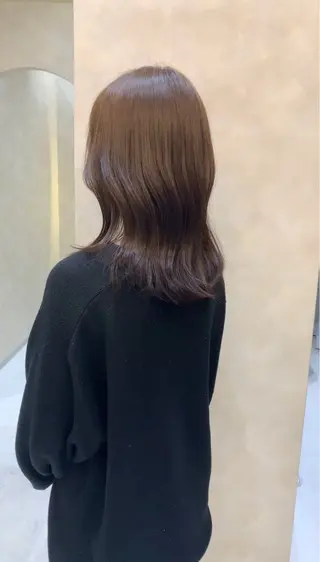 ミディアム カラー 美髪矯正 吉岡柊斗のヘアスタイル