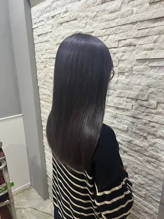 セミロング ILObymiloc ナナカのヘアスタイル