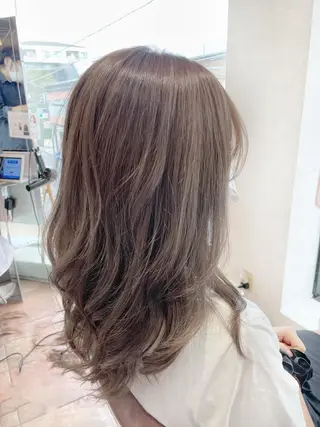 ロング カラー 杉村 未来のヘアスタイル