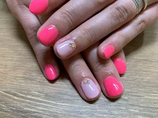 ネイル charme所属・. SHIORIのネイルデザイン