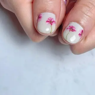 ネイル amulet TOMOMIのネイルデザイン