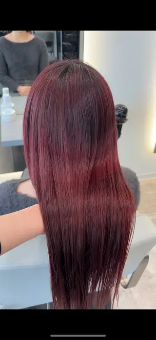 ミディアム 艶髪ストレート🫶 AYANAのヘアスタイル