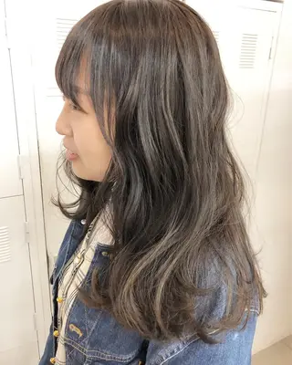 ミディアム クロスパーマ× 透明感カラー✂︎のヘアスタイル