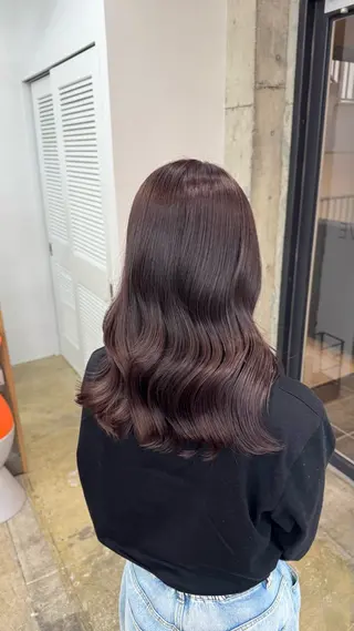 セミロング カラー MAUVE MIYUのヘアスタイル