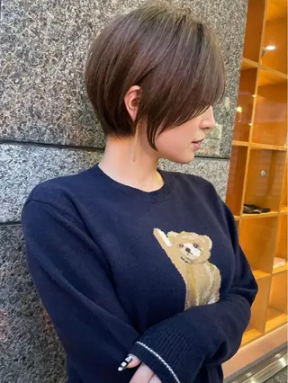 ショート かえ🩶韓国ボブ🎀 透明感カラー🥣のヘアスタイル