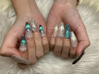 ネイル SOARE🤍 🤍のネイルデザイン