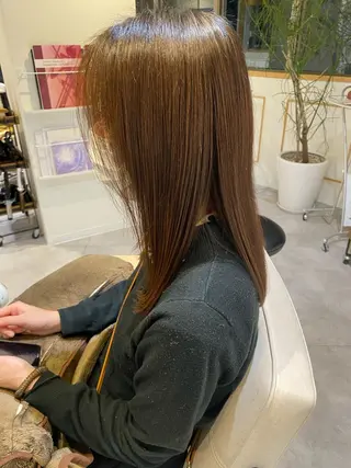 ミディアム 大阪ウルフカット ハッシュカットのヘアスタイル