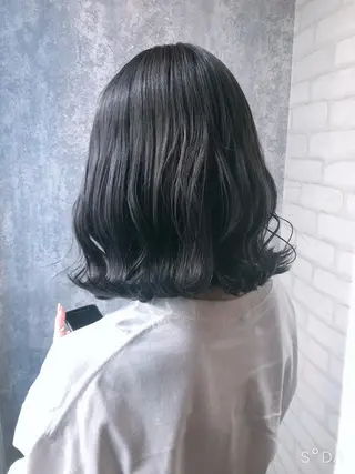 ミディアム れな/Zina博多 トレンド/顔周りのヘアスタイル