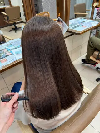 ロング 白髪ぼかし脱白髪染め 大塚綾のヘアスタイル