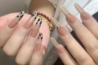 ネイル VIVIAN リサのネイルデザイン