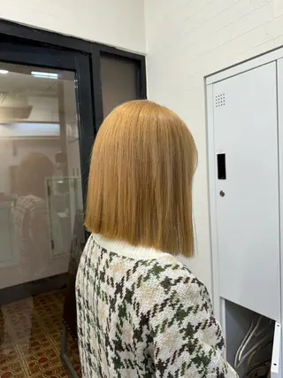 ミディアム apollo 横浜所属・横浜🦋ハイトーン 🫐耳つぼジュエリーのヘアスタイル