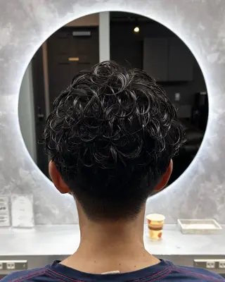 パーマ メンズ メンズパーマ🔵 ハイトーン✨原田慎也のヘアスタイル