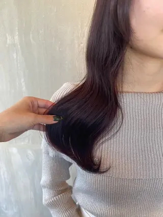 ロング カラー 小木曽 里華のヘアスタイル