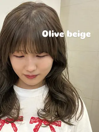 ミディアム 似合わせ/透明感 /レイヤー/りほ🤍のヘアスタイル