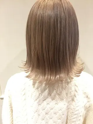 ミディアム カラー ヘアアレンジ la fith所属・rico_by ヘアとアイブロウのヘアスタイル