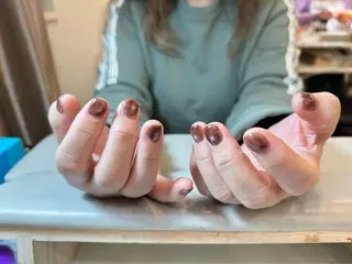 ネイル シン メのネイルデザイン