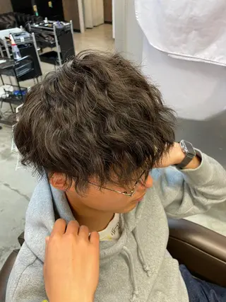 ショート メンズ メンズパーマ特化 カバヤマ　リョウのヘアスタイル