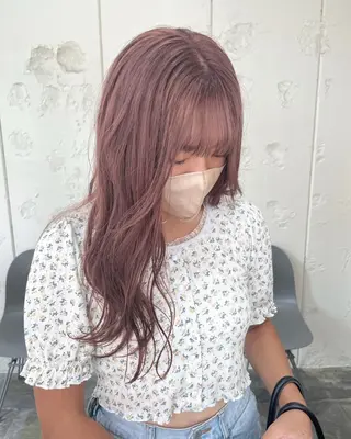 ロング カラー ハイトーン🦢 Natsumiのヘアスタイル