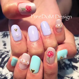 ネイル ＦreeDoＭ   Design所属・W KUMIのネイルデザイン