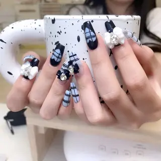 ネイル 🤩 Yuliaユリアのネイルデザイン