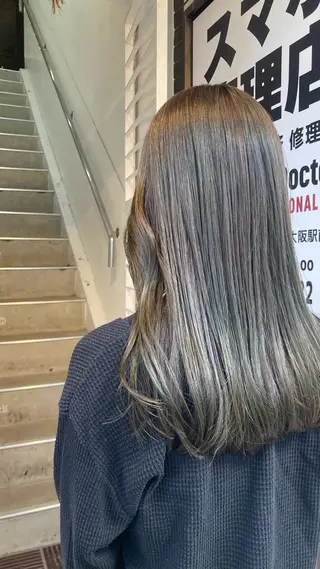 ロング カラー F.O.F.所属・たかなみ りなのヘアスタイル