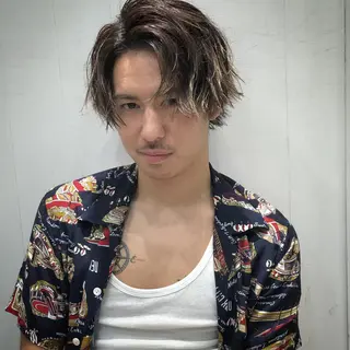 ショート カラー パーマ メンズ 平内 賢人のヘアスタイル