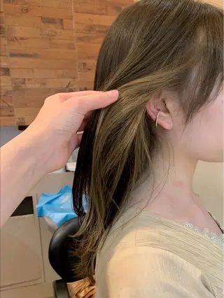 セミロング カラー 庄司 桜のヘアスタイル