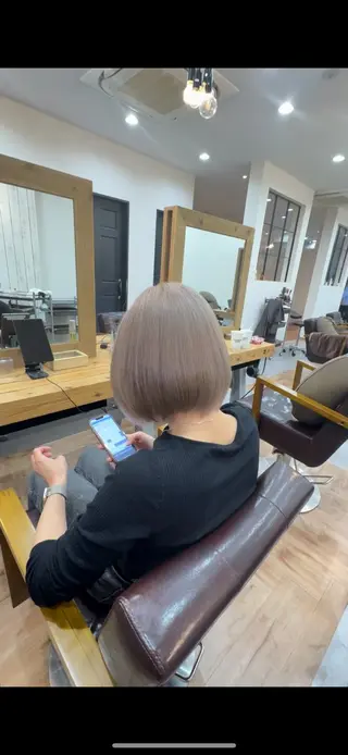 ショート カラー ROIS渋谷【ロイス】所属・高橋大樹/グレージュ /ベージュ/美髪のヘアスタイル