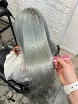 ロング パーマ ヘアアレンジ 🎀艶ハイトーン モテ髪🎀さや💜のヘアスタイル