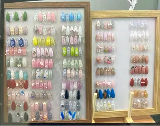ネイル U·Mi nail salon所属・U·MI 長さ出し専門店のネイルデザイン
