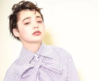 ショート カラー パーマ AND THE BRICKS所属・AND THE BRICKS北川珠紀の眉毛・アイブロウイメージ