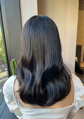 ロング カラー ベージュ/グレージュ 恵比寿/丸山陽平のヘアスタイル