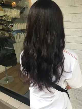 ロング カラー 新井 友菜のヘアスタイル