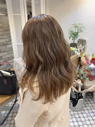 セミロング カラー 韓国ヘア☁️ mitsukiのヘアスタイル