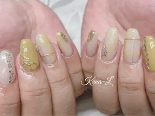 ネイル 芦辺 香奈のネイルデザイン