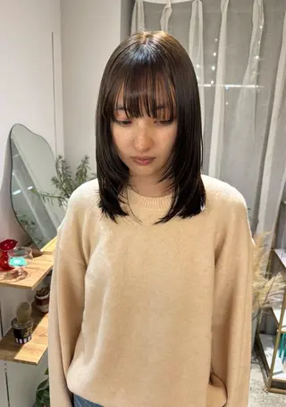 カラー まえだ にちかのヘアスタイル