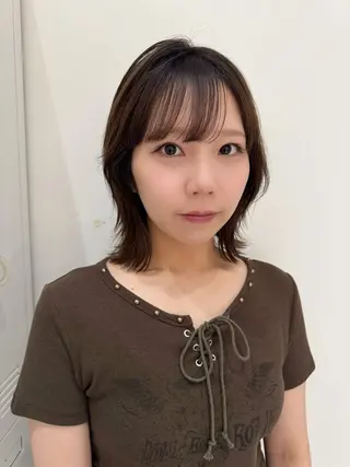 ショート 透け 艶感カラー齊木 勇人のヘアスタイル