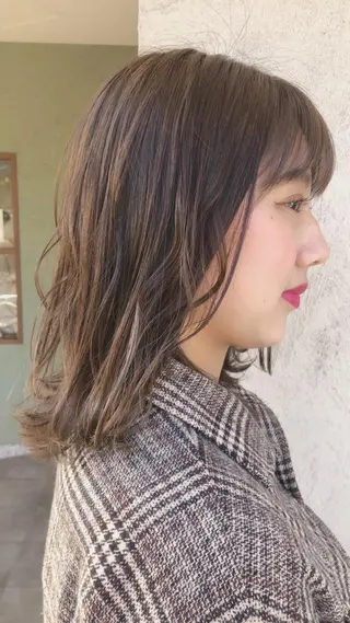 セミロング カラー merc. 福田茜のヘアスタイル