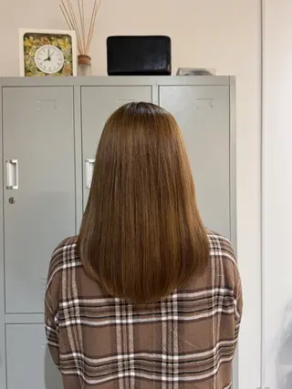 セミロング 似合わせカット🫧 🍒艶カラーのヘアスタイル