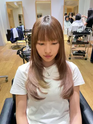 ロング chihiro / レイヤーカットモデルのヘアスタイル