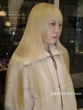 ロング カラー SALOWIN所属・ブリーチ🔑 ボブ✨レイヤーのヘアスタイル