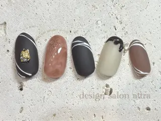ネイル 糀屋 彩奈のネイルデザイン